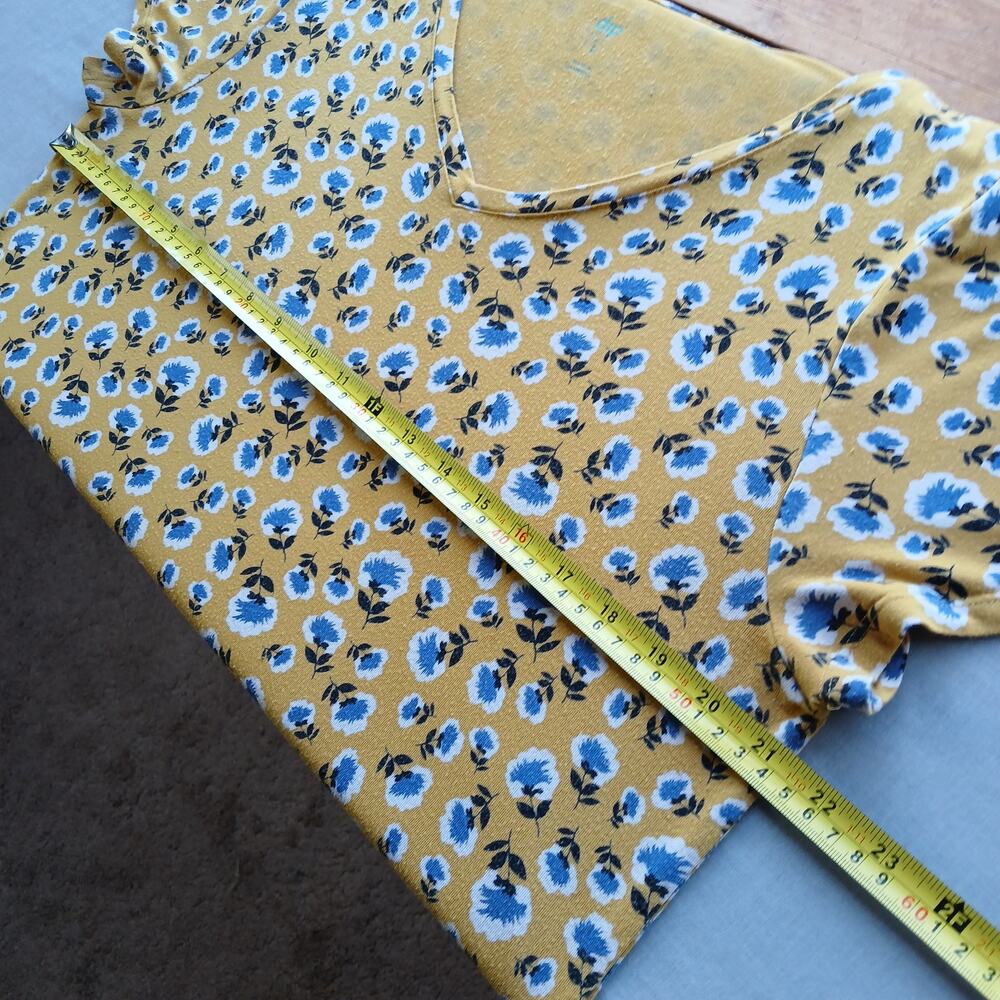 dip Classic Yellow Floral Print V-neck Tee Large blue white basic comfort rayon - Picture 9 of 10